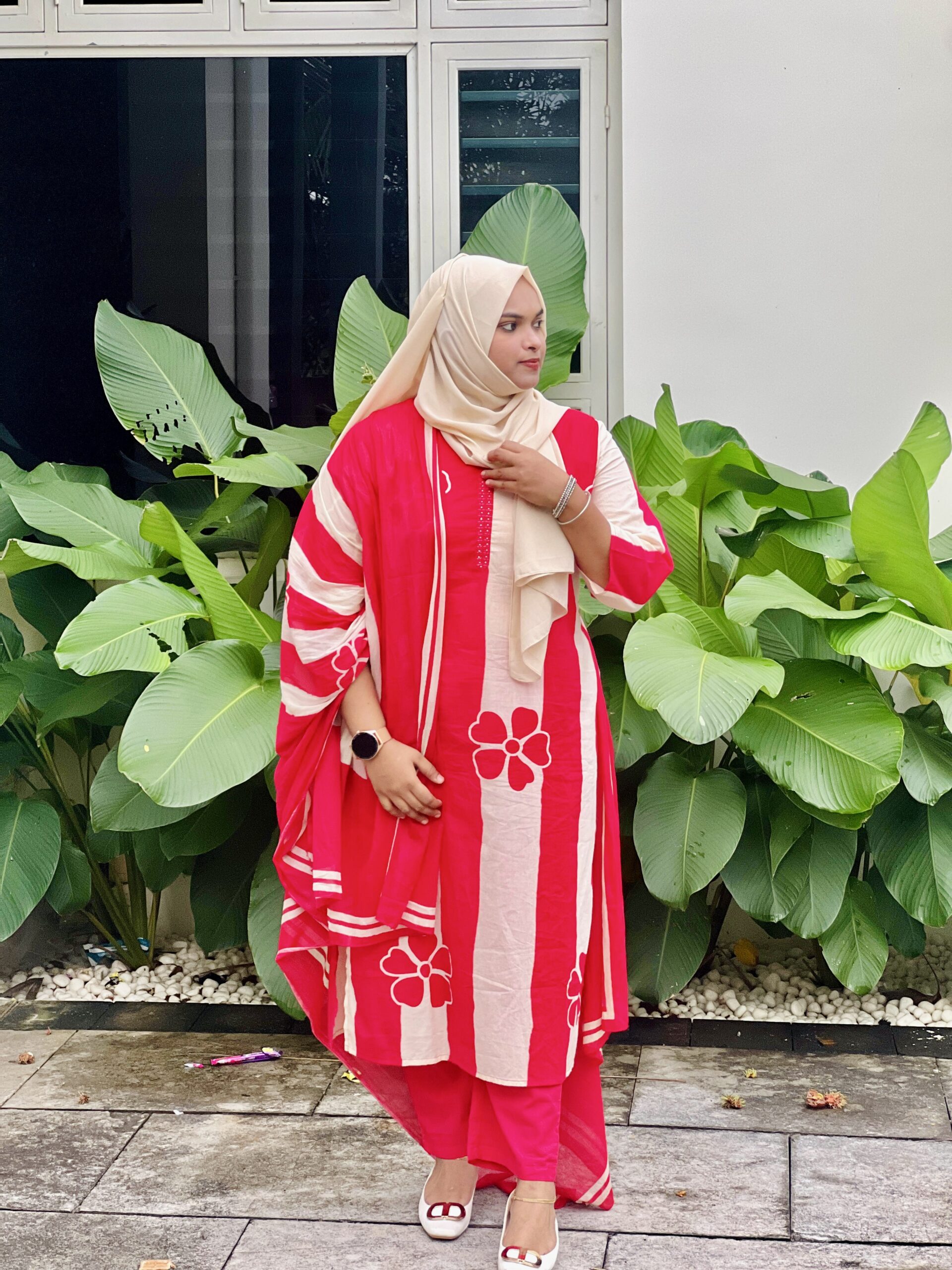 Red & Beige Cotton Churidar – 3 Piece Set